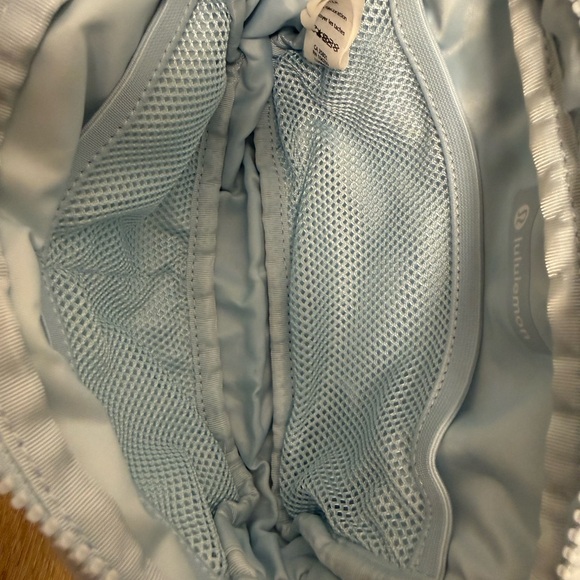 lululemon Light Blue Mist Crossbody Belt Bag - Picture 14 of 16